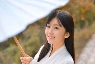 60岁女人视频,探寻60岁女性的优雅人生