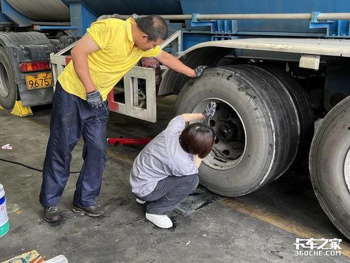 修大车视频,揭秘重型车辆维修全过程